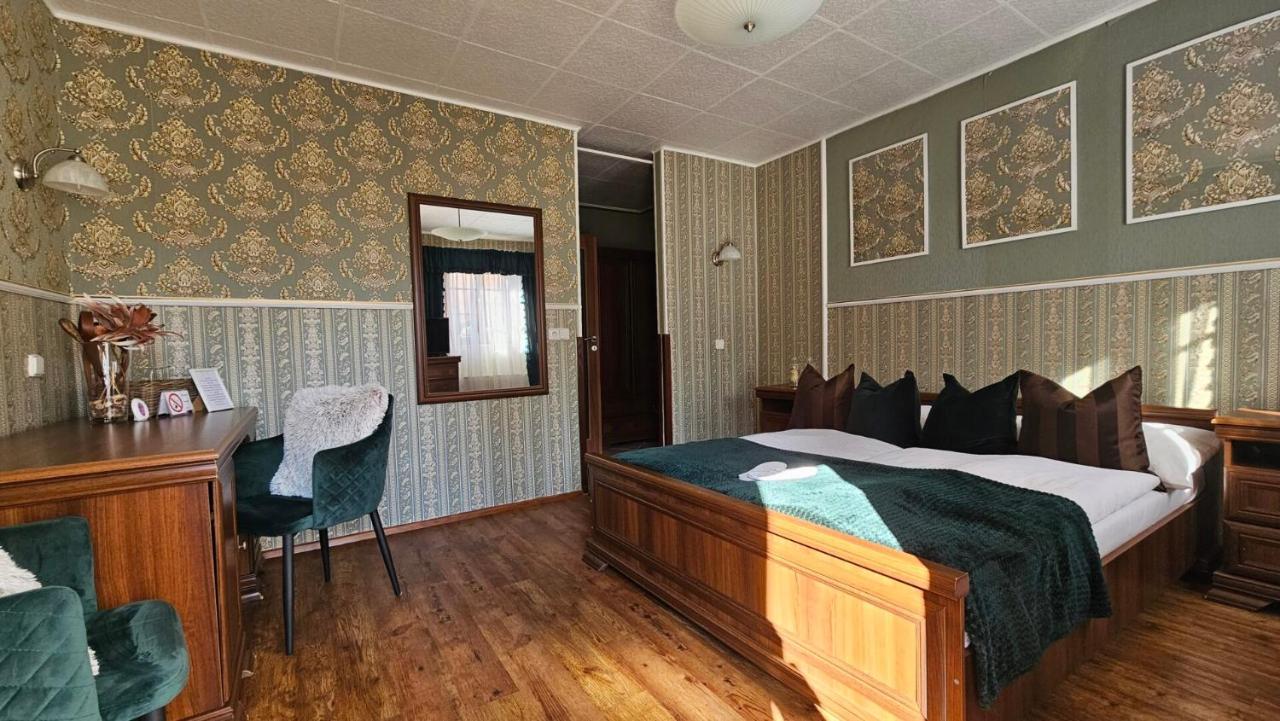 Zamecky Penzion Rotunda Břeclav エクステリア 写真